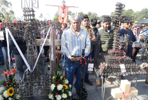 En Puebla, los festejos comenzaron con una misa encabezada por el arzobispo, Víctor Sánchez (Agencia Enfoque)