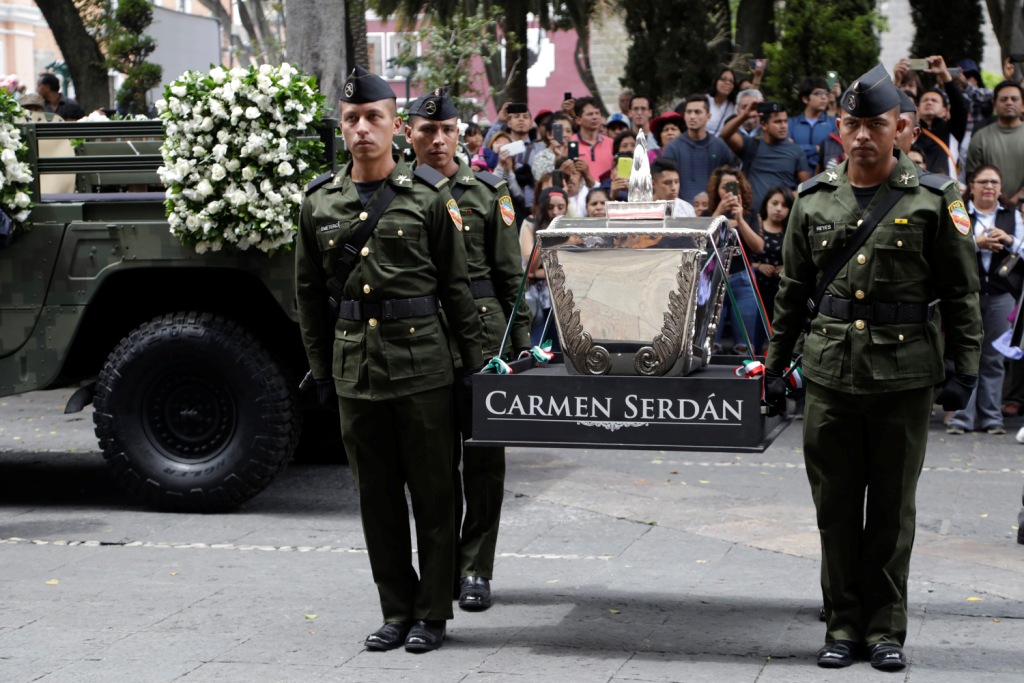 Los restos de los hermanos Carmen, Aquiles y Máximo Serdán, que fueron sometidos a un proceso de restauración por el INAH, serán exhibidos en Palacio 