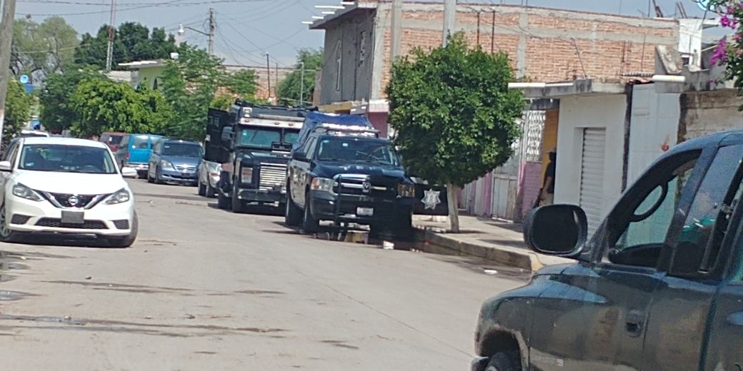 Encuentran a familia de Celaya en fosa clandestina