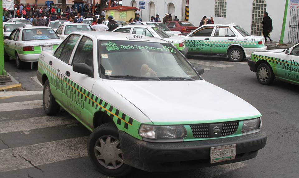 Buscan un cobro más justo por parte del servicio de taxi. (Archivo)