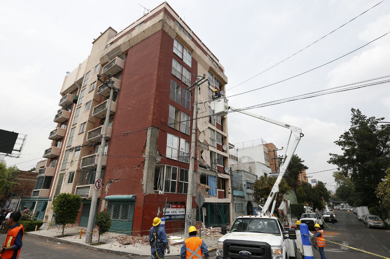 Edificio en Viaducto y Tonalá afectado por el sismo. (Héctor Téllez)
