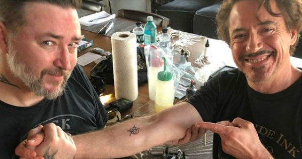 (Instagram) Robert Downey Jr. compartió en su cuenta de Instagram su tatuaje de 'Avengers'.