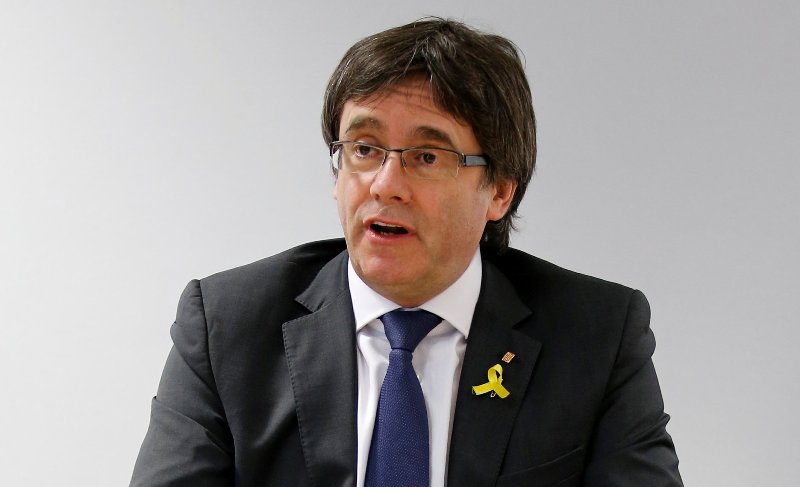 Carles Puigdemont busca ser investido a distancia como presidente regional de Cataluña. (Reuters)