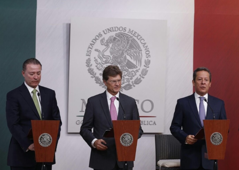 Conferencia de prensa encabezada por el secretario de Turismo, Enrique de la Madrid y el vocero de la Presidencia, Eduardo Sánchez.