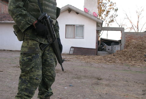 El Ejército aseguró la granja que escondía al narcolaboratorio.  (Mauricio Contreras)