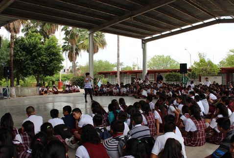 Estudiantes de secundaria fueron orientados en diversos temas que afectan actualmente a la juventud. (Ricardo Hernández )