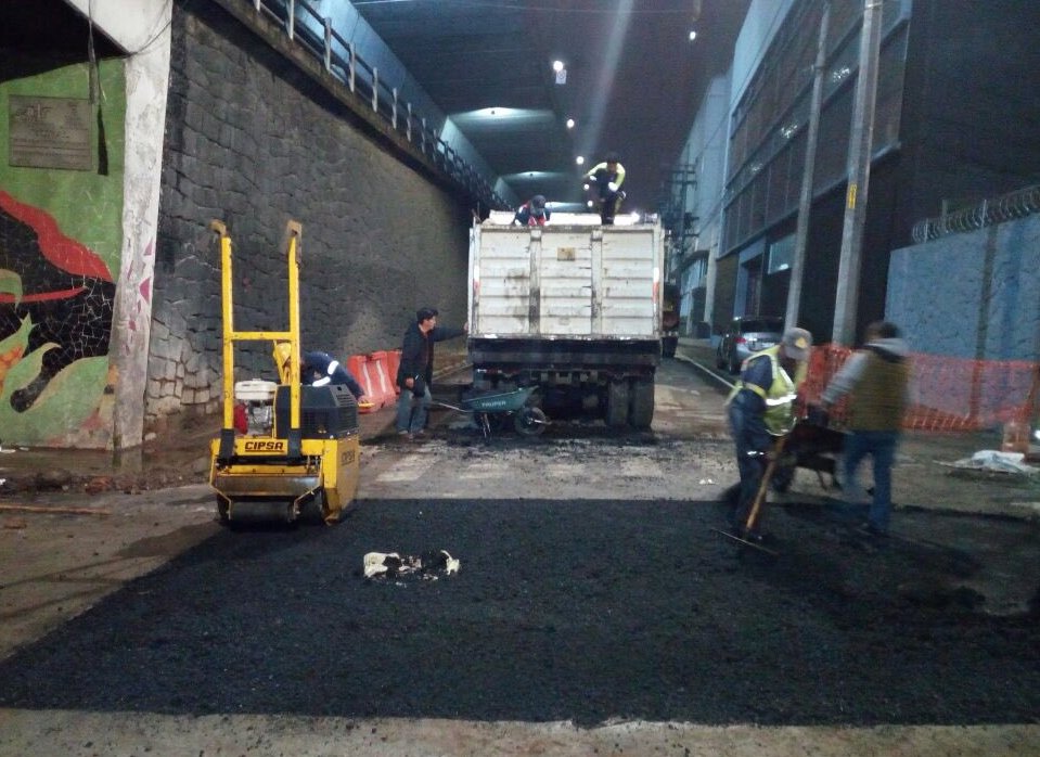 El hundimiento midió tres metros de profundidad y dos de ancho. (Twitter @SacmexCDMX)