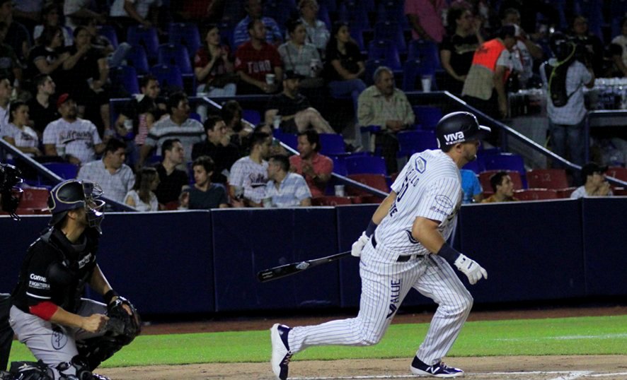 Sultanes vence a Toros