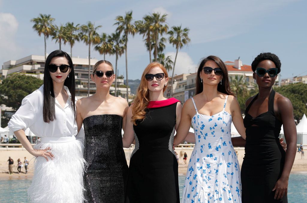 (Reuters) Fan Bingbing, Marion Cotillard, Jessica Chastain, Penélope Cruz and Lupita Nyong'o presentaron '355'.
