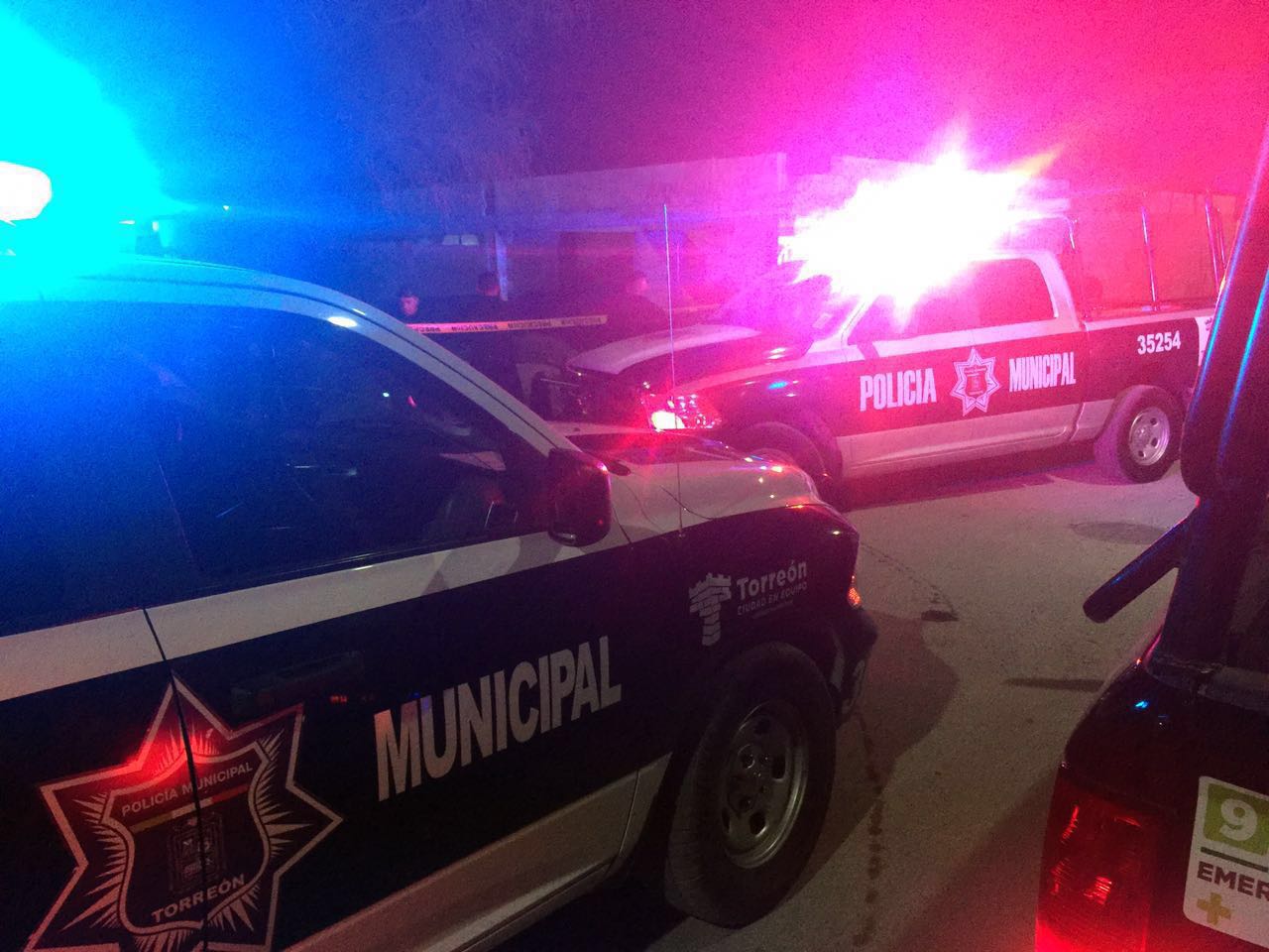 Los empleados cuando estaban encerrados en el baño llamaron al 911. (Notivox Digital)