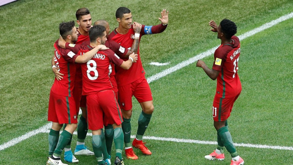 Jugadores de Portugal en festejo (Reuters)