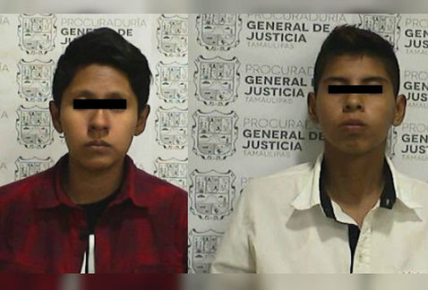 Milagros Guadalupe "N" (viste de blanco) Jenny Maribel "N" (viste de rojo). (Cortesía )