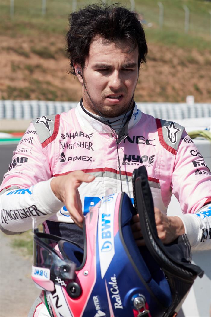 Sergio Pérez durante las segunda práctica del GP de España (EFE)