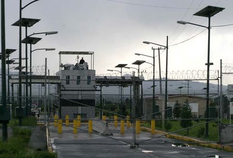 El presunto responsable fue detenido por los custodios del Penal de Puente Grande. (Especial)