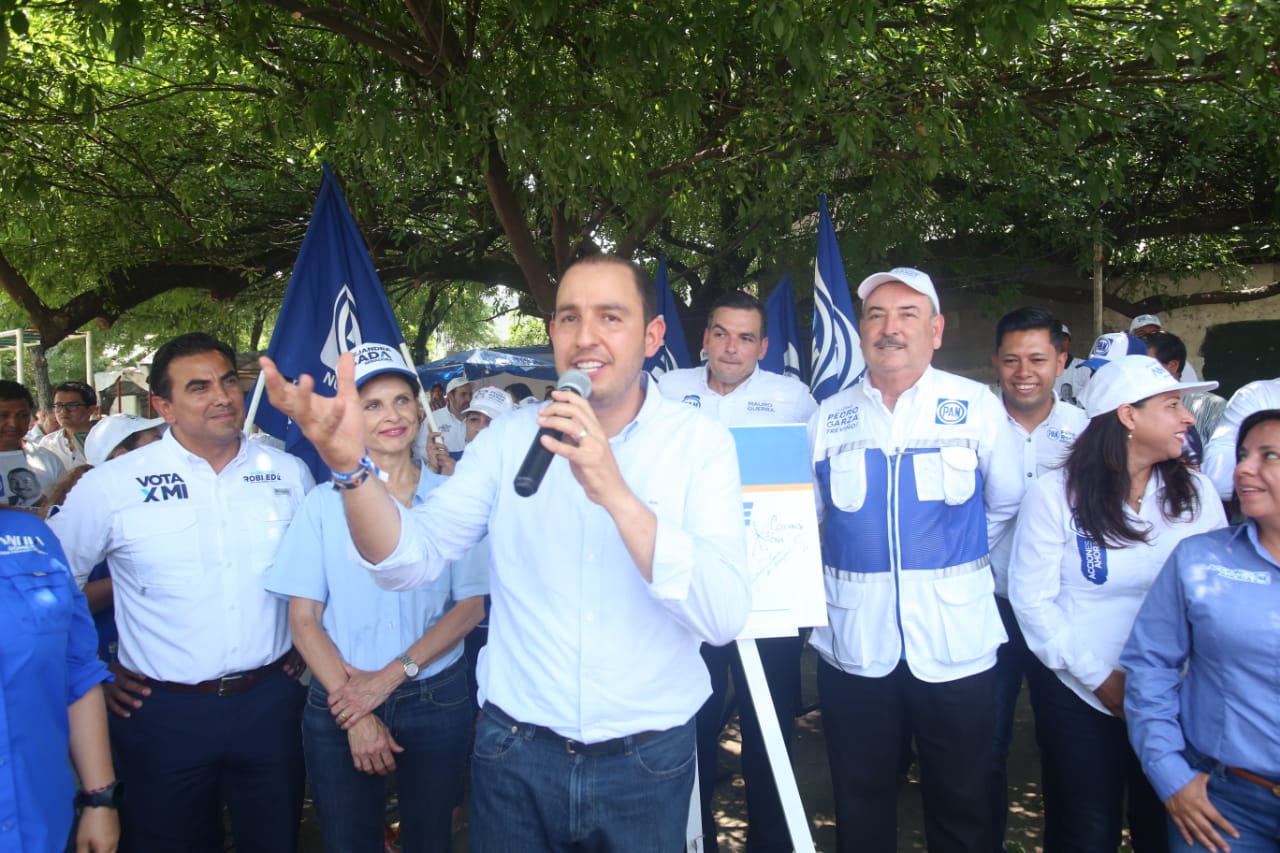 De visita por la ciudad, Marko Cortés sostuvo que el único que puede ganarle AMLO es Anaya (Foto: Raúl Palacios)