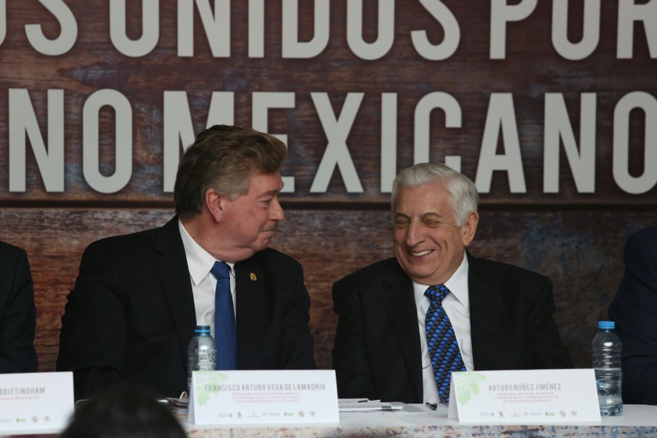 Conferencia de prensa de presentación de la campaña "Todos Unidos por el Vino Mexicano".