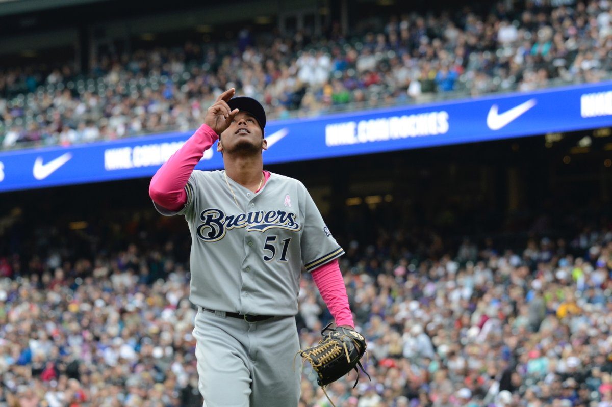 Freddy Peralta, abridor de los Cerveceros de Milwaukee (Twitter @CervecerosMKE)