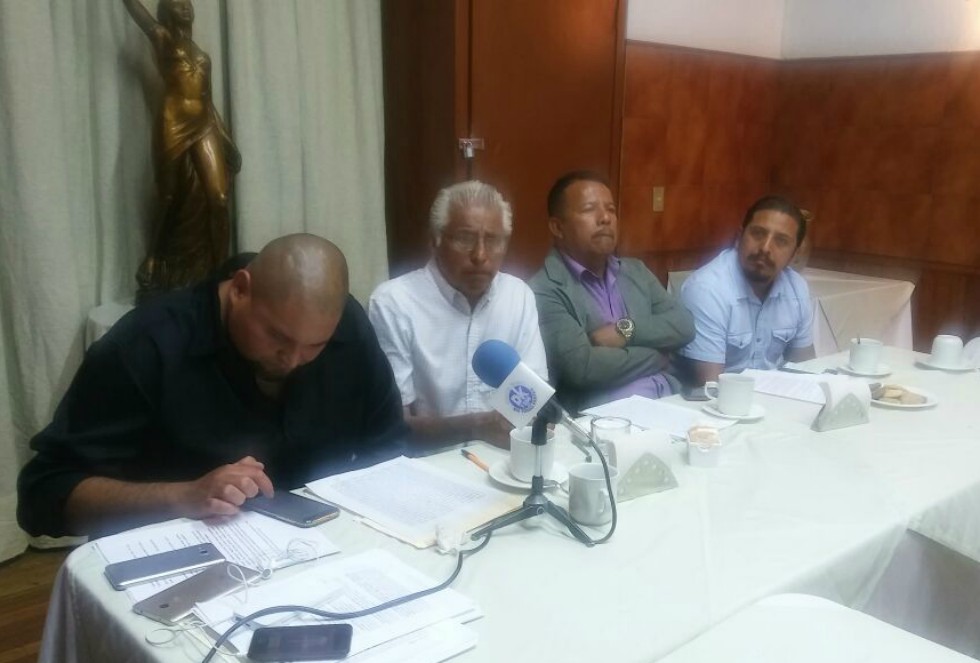 Representantes distritales y municipales del PES aseguraron que diez comités municipales retirarán el apoyo a Carlos Lomelí.