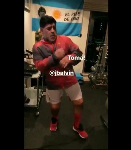 Diego Maradona bailando (Especial)