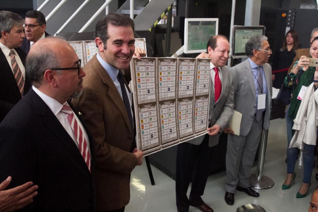 Lorenzo Córdova, presidente consejero del INE, en el arranque de impresiones de las boletas electorales/Cuartoscuro