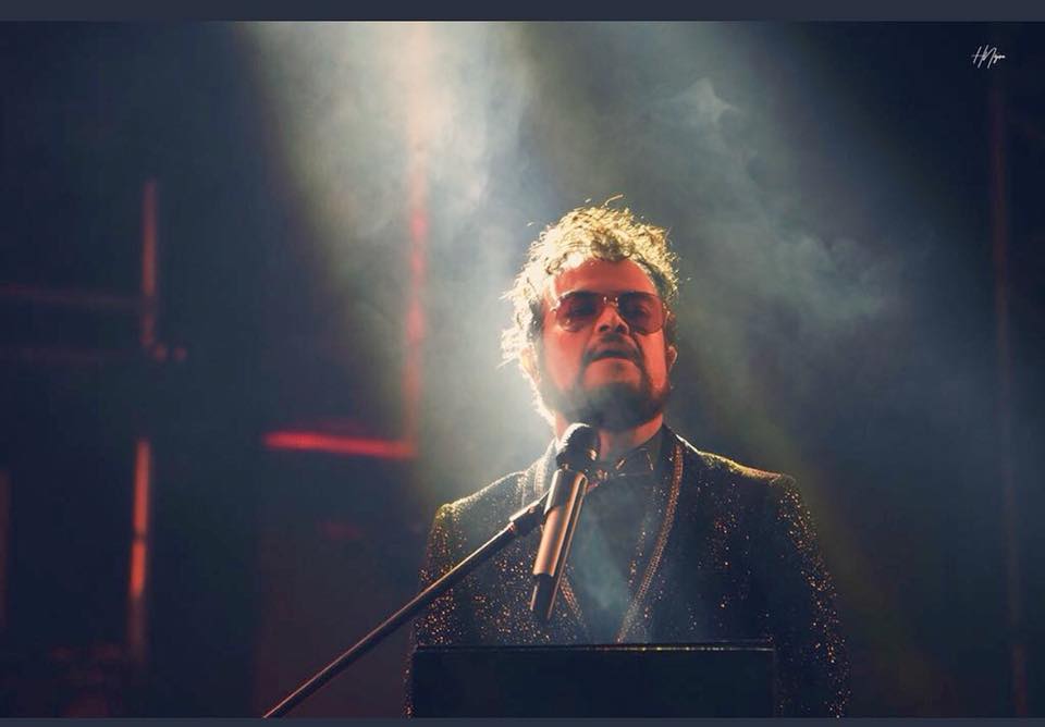 El músico tocará sus éxitos y los nuevos temas de su más reciente material dicográfico 'Trasatlántico'.