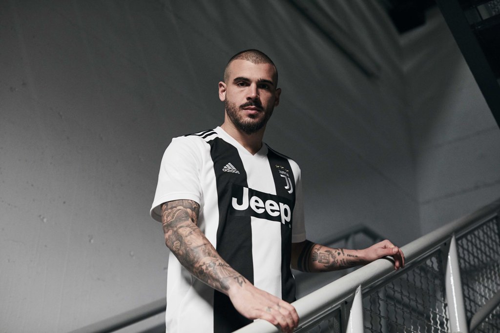 Nuevo jersey de la Juventus  (Cortesía)