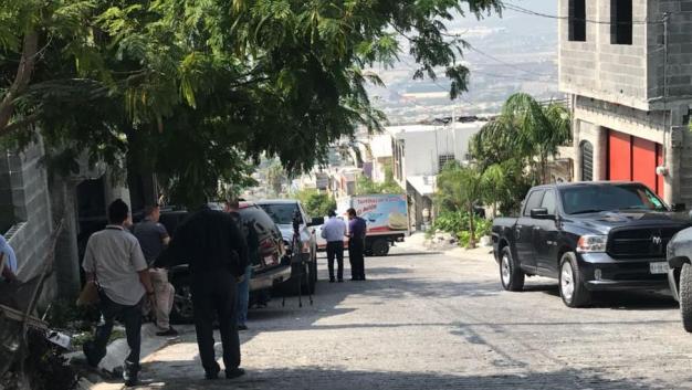 De acuerdo a las autoridades, el joven golpeó a su pequeña cuando se encontraba en la cama hasta tirarla en el piso, ocasionándole graves lesiones en 