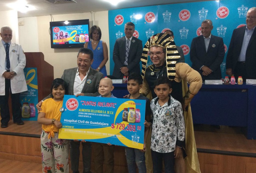 Durante su campaña Sello Rojo donó 20 centavos de cada producto lácteo Tikito vendido entre el 5 de marzo y el 30 de abril. 
