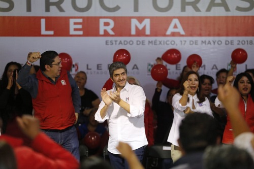 Dirigente estatal del PRI. 