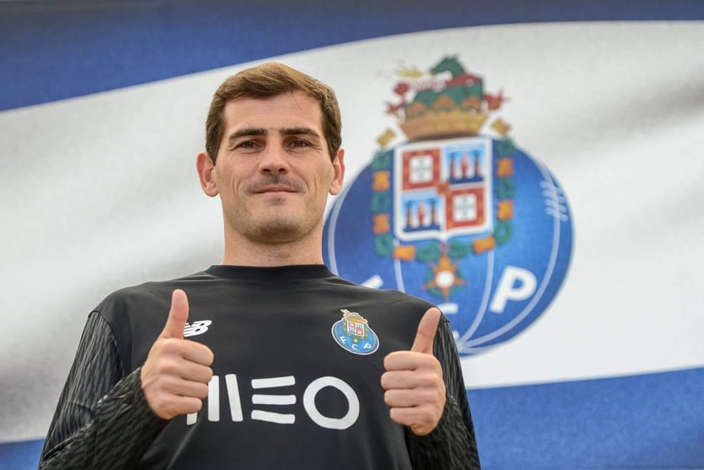 Iker Casillas renueva con el Porto  