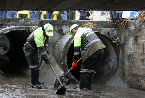 Trabajos de desazolve en el municipio de Guadalupe.  (Especial).