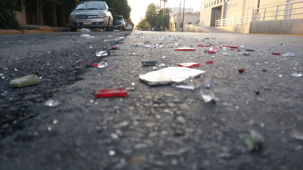 El accidente ocurrió en avenida Abasolo y calle Ramón Corona. (Milenio Digital)