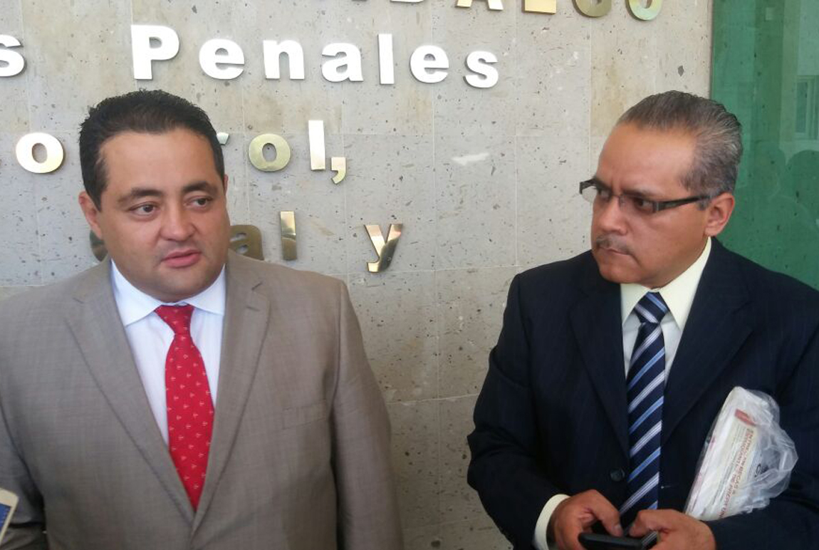 Cuando se resuelva el amparo presentado, según el resultado del mismo, se señalará la fecha para el juicio oral. (Especial)