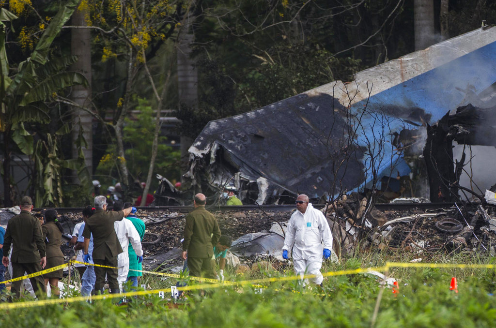 Hasta el momento los especialistas forenses cubanos han logrado identificar a 10 de los 108 muertos en el siniestro.