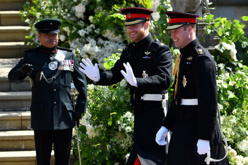 Harry y William a la llegada a la Capilla de Saint George. 