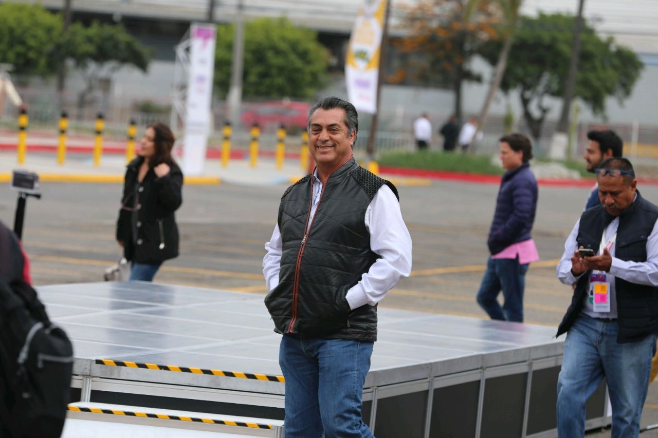 Jaime Rodríguez recibió una serenata.