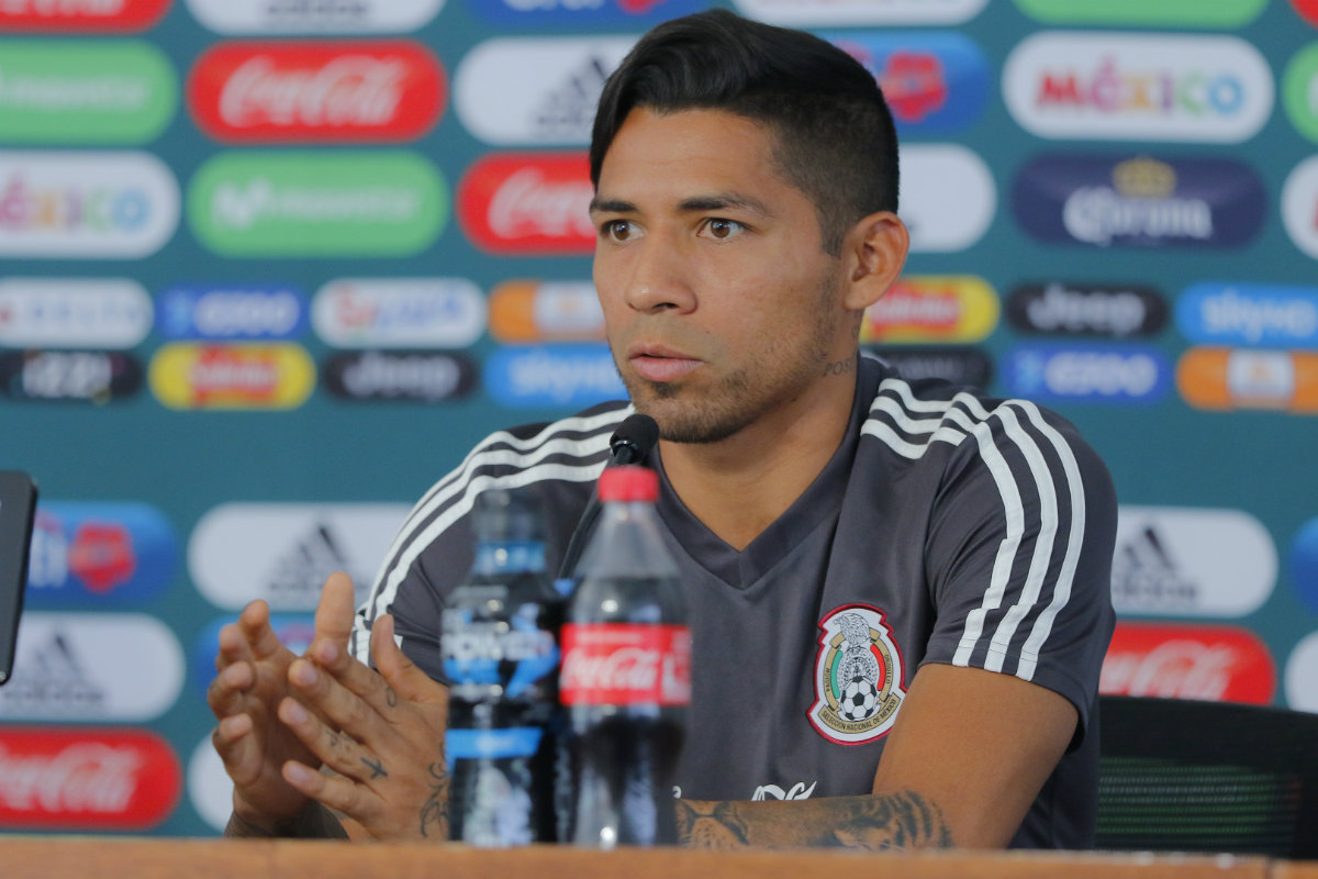 Javier Aquino en conferencia de prensa