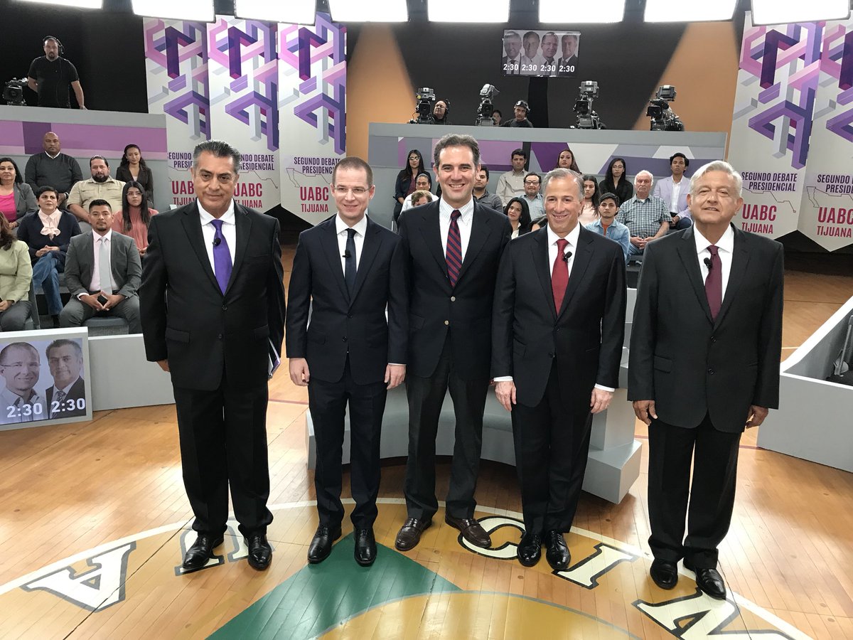 Los candidatos a la Presidencia en el segundo debate presidencial.  (INE)