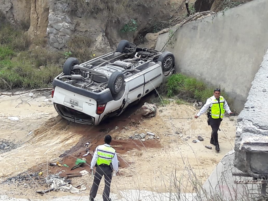 Los rescatistas trasladaron a la persona hasta el Hospital de Zona No. 21. (Alexandra Amao).