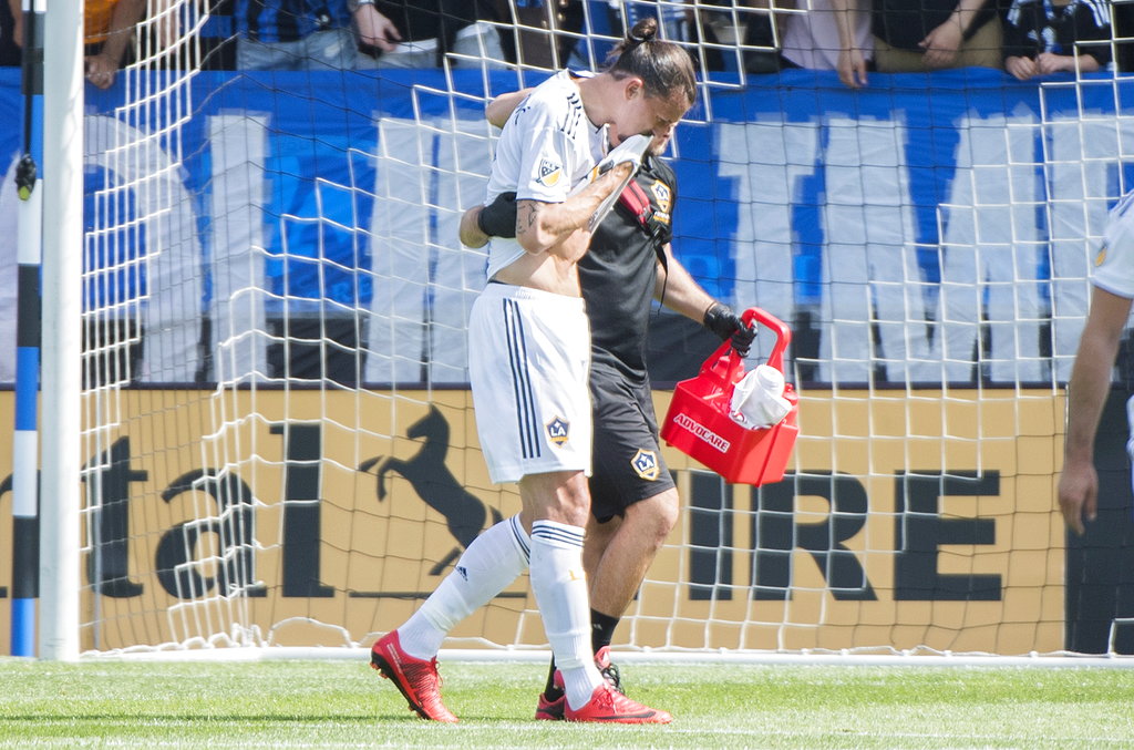 Zlatan Ibrahimovic fue expulsado del partido (AP)