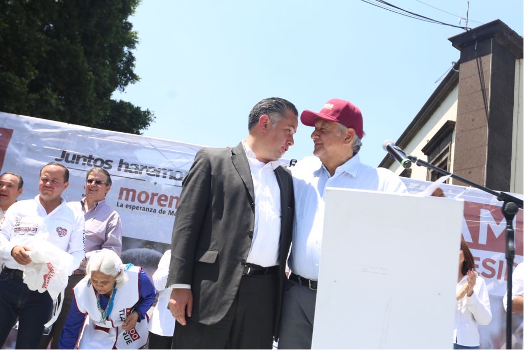 Andrés Manuel López Obrador y Santiago Nieto (Jorge Carballo)