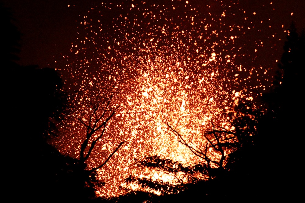 La lava ha quemado todo a su paso en Pahoa. (AP)