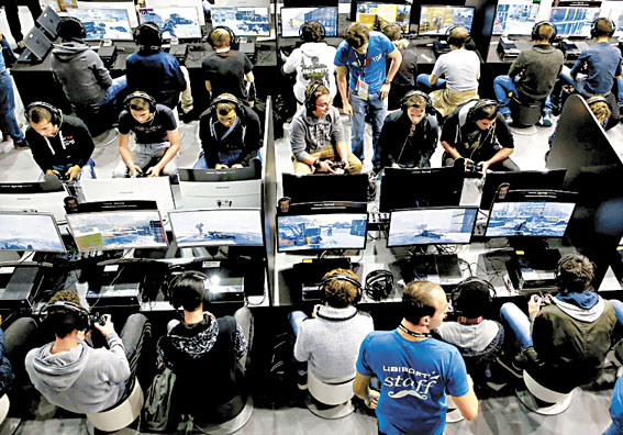 La práctica de videojuegos se está profesionalizando como deporte. 