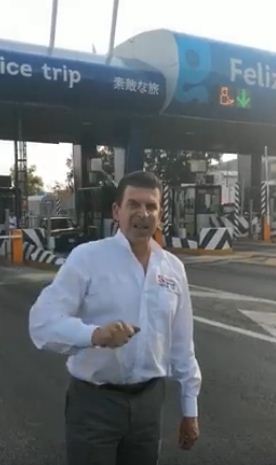 Sheffield le canta las golondrinas a caseta Silao- Guanajuato