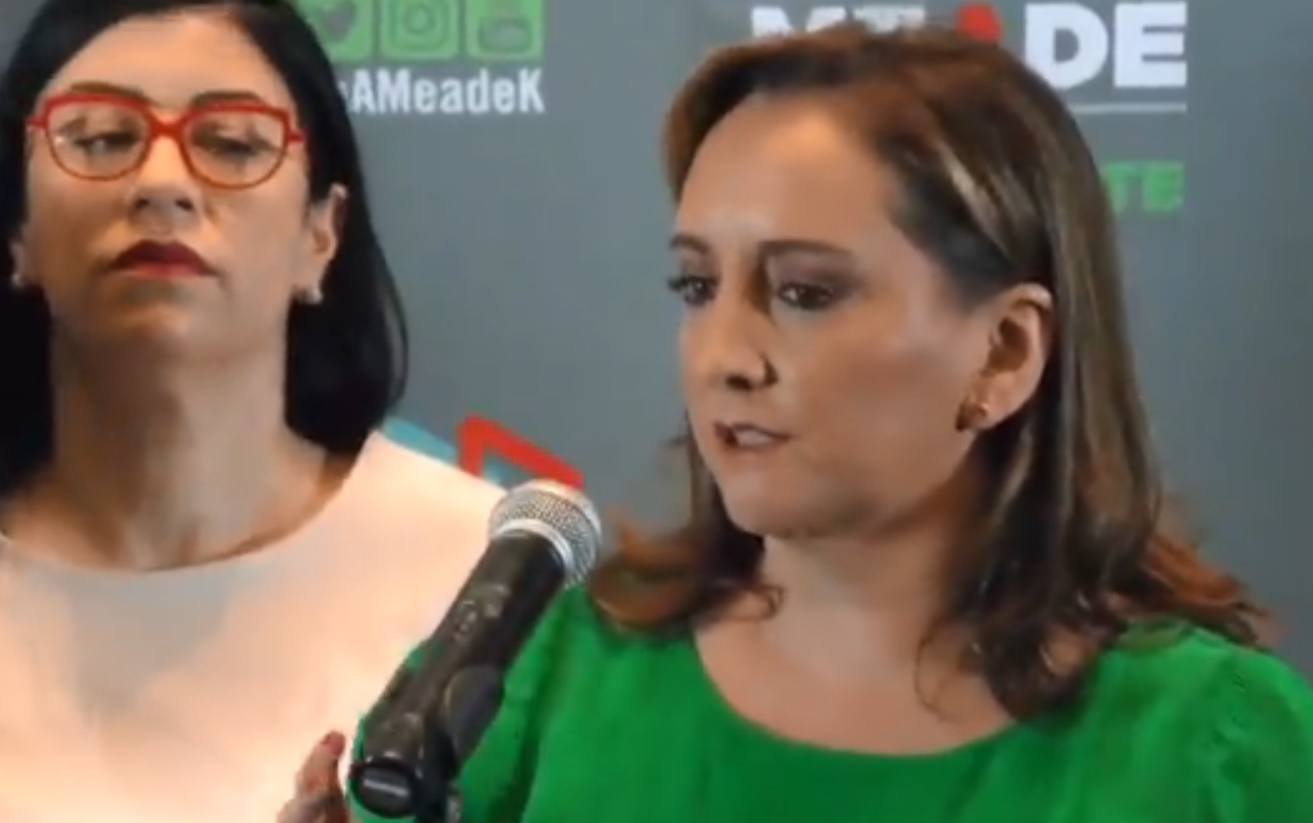 Vanessa Rubio, coordinadora de la oficina del candidato, y Claudia Ruiz Massieu, secretaria General del PRI.
