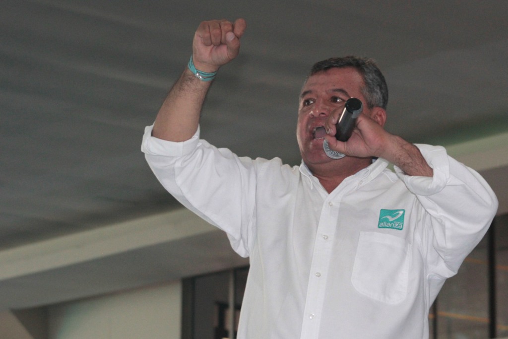 Alejandro Romero Carreto, candidato a la gubernatura del Estado por Nueva Alianza. (Agencia Enfoque)
