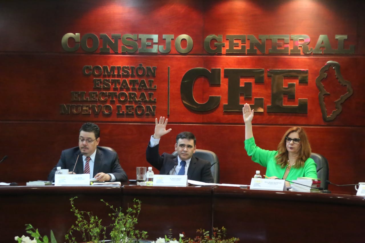 La CEE modificó sus acuerdos y dividió equitativamente la bolsa asignada para el financiamiento.  (Raúl Palacios).