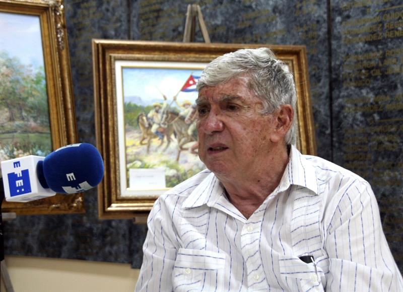 Luis Posada Carriles, nacido en Cienfuegos, Cuba, el 15 de febrero de 1928, se opuso al gobierno de la Revolución cubana desde su inicio.