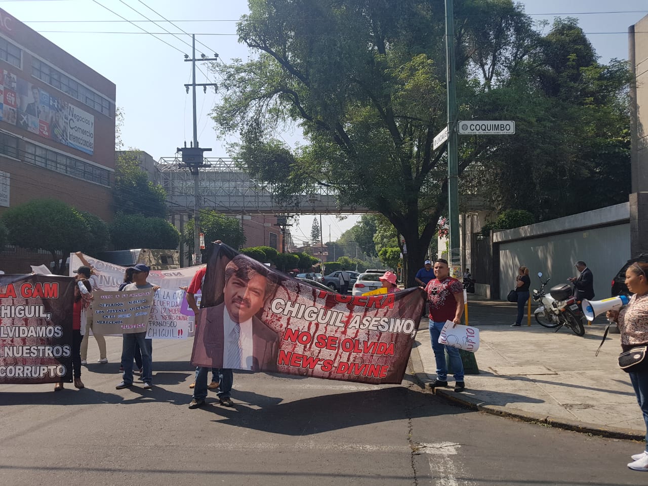 Los manifestantes dijeron estar contra la candidatura de Francisco Chíguil como alcalde en la GAM