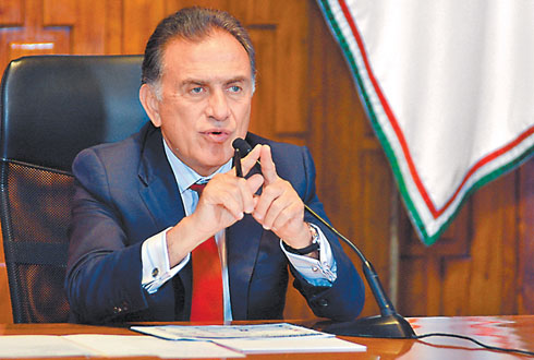 Miguel Ángel Yunes, gobernador de Veracruz, en conferencia de prensa. (Alberto Roa/Cuartoscuro)